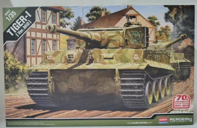 ACADEMY 13287 1:35 German Tiger I - Mid Version