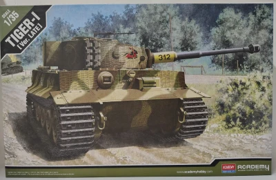 ACADEMY 13314 1:35 German Tiger I - Late Version