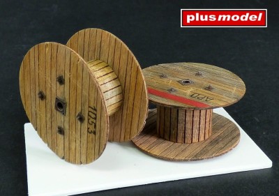 PLUS MODEL 455 1:35 CABLE REELS SMALL