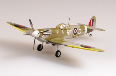 TRUMPETER 37214 1:72 Spitfire Mk VB RAF 303 Sqn 1942 [DIE-CAST]