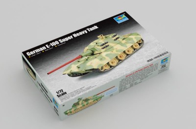 TRUMPETER 07121 1:72 German E-100 Super Heavy Tank