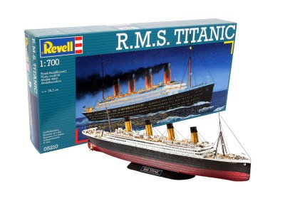 REVELL 05210 1:700 R.M.S. Titanic