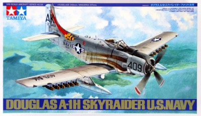 TAMIYA 61058 1:48 Douglas A-1H Skyraider U.S. Navy
