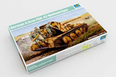 TRUMPETER 05550 1:35 German 8.8cm PAK-43 Waffentrager