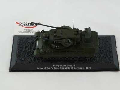 DIE-CAST #30 1:72 FLAKPANZER GEPARD  ARMY OF THE FEDERAL REPUBLIC OF GERMANY - 1979