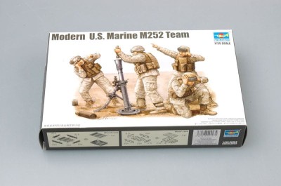 TRUMPETER 00423 1:35 Modern U.S. Marine M252 Team