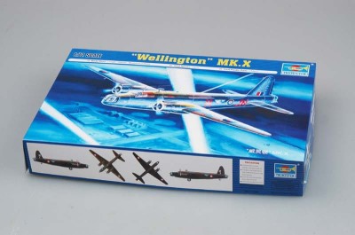 TRUMPETER 01628 1:72 Vickers Wellington Mk X