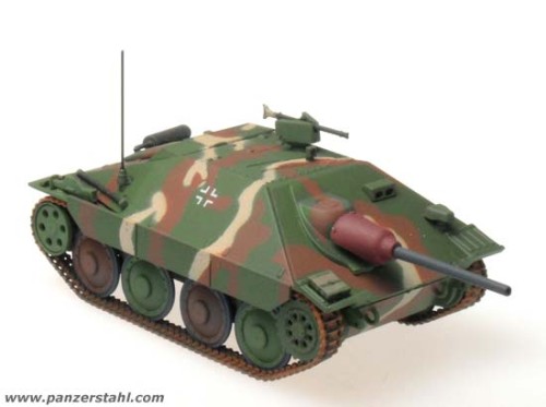 PANZERSTAHL_88031_Hetzer-starr-Prague-May1945_01.jpg