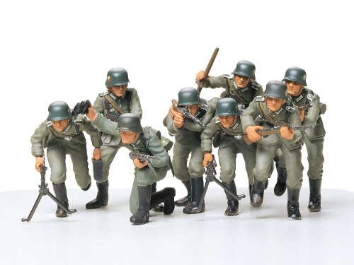 TAMIYA_35030_German-Assault-Troops-Infantry.jpg